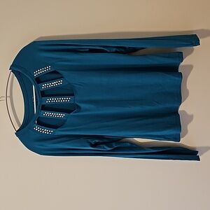 Long sleeve blouse with rhinestones